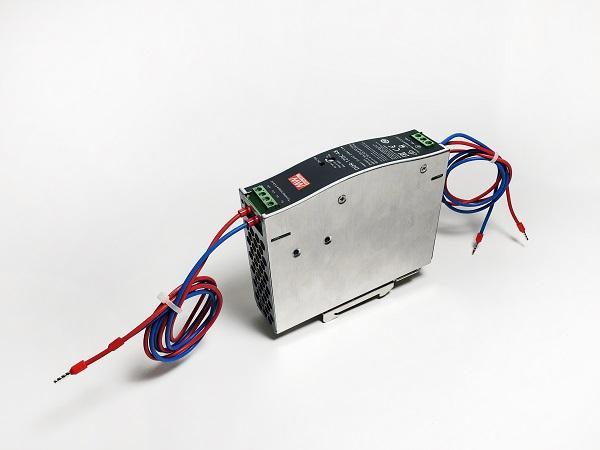 48V-os tápellátás kiegészítő 12V-os Solarbox 12K1M1 alapszekrényekhez